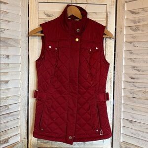 Ariat Quilted Burgundy Red Sleeveless Equestrian Vest